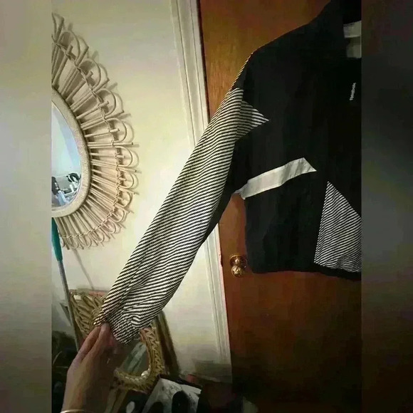 Reebok Classic Geometric Track Jacket - Picture 2 of 8